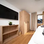 Villa Mountain In Chalet, Opening Dec 25 *