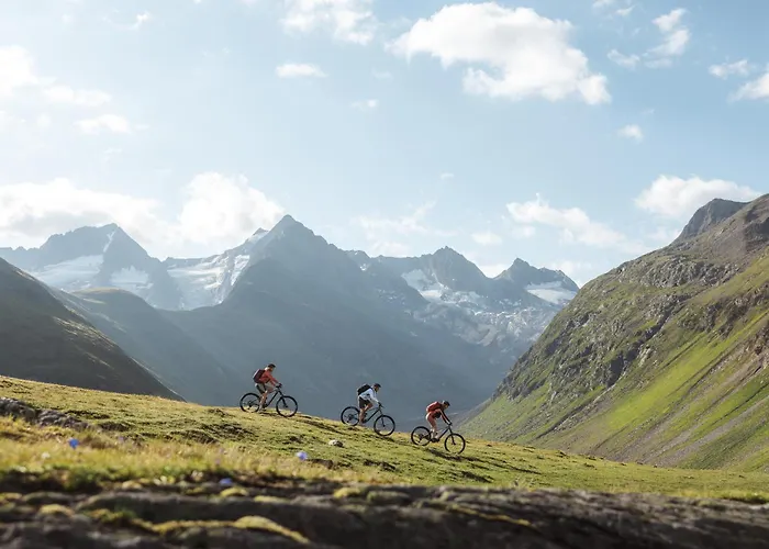 Villa Mountain In Chalet, Opening Dec 25 *