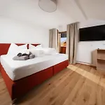Mountain In Chalet, Opening Dec 25 * Обергургль